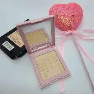 KYLIE COSMETICS Kylighter ICE ME OUT